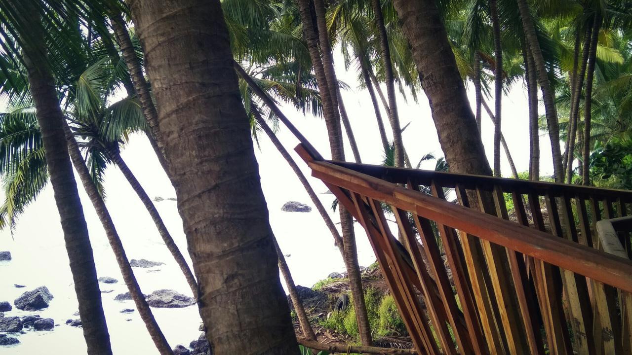 Belantara Beach Front Hotel Vengurla Eksteriør billede