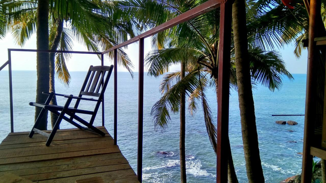 Belantara Beach Front Hotel Vengurla Værelse billede