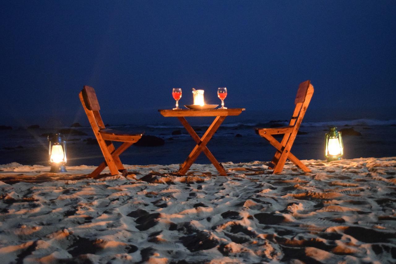 Belantara Beach Front Hotel Vengurla Eksteriør billede